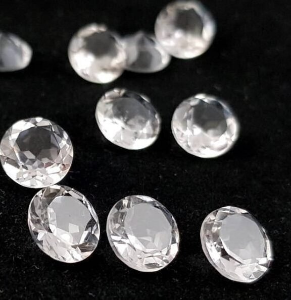 8–9mm Faceted Round Crystal Stones