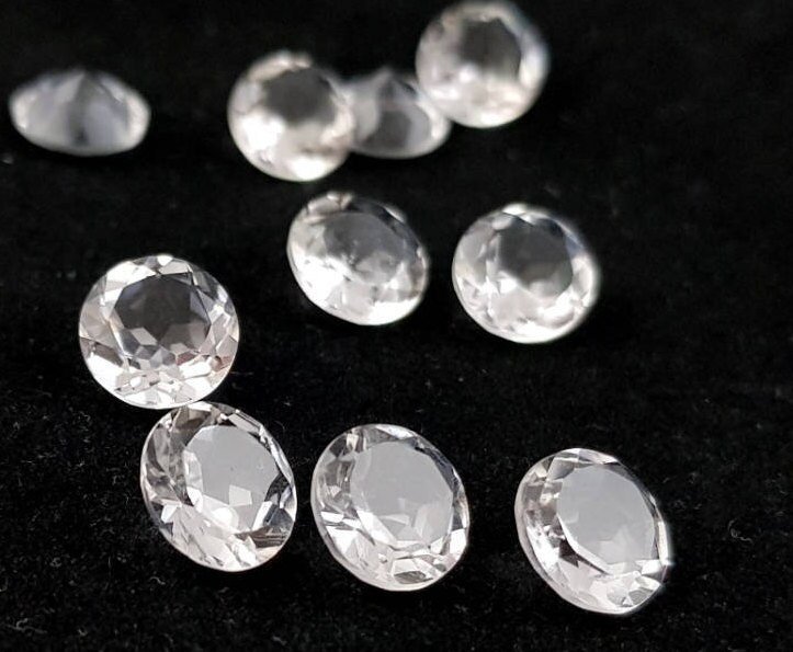 8–9mm Faceted Round Crystal Stones