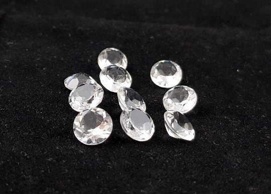 8–9mm Faceted Round Crystal Stones - Image 10