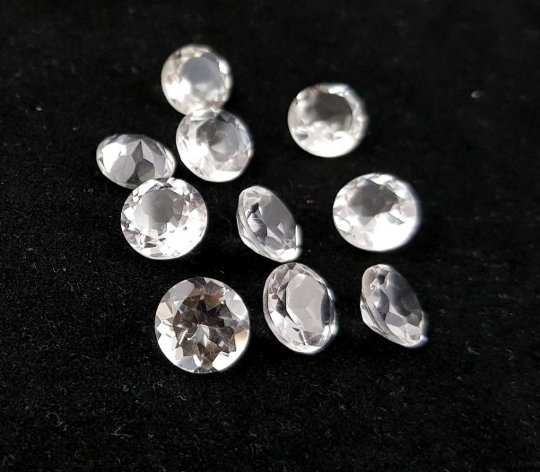 8–9mm Faceted Round Crystal Stones - Image 9
